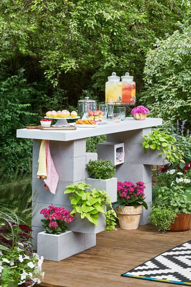 30 Brilliant “DIY Cinder Block” Ideas for Your Garden