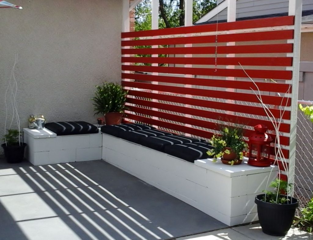 30 Brilliant “DIY Cinder Block” Ideas for Your Garden