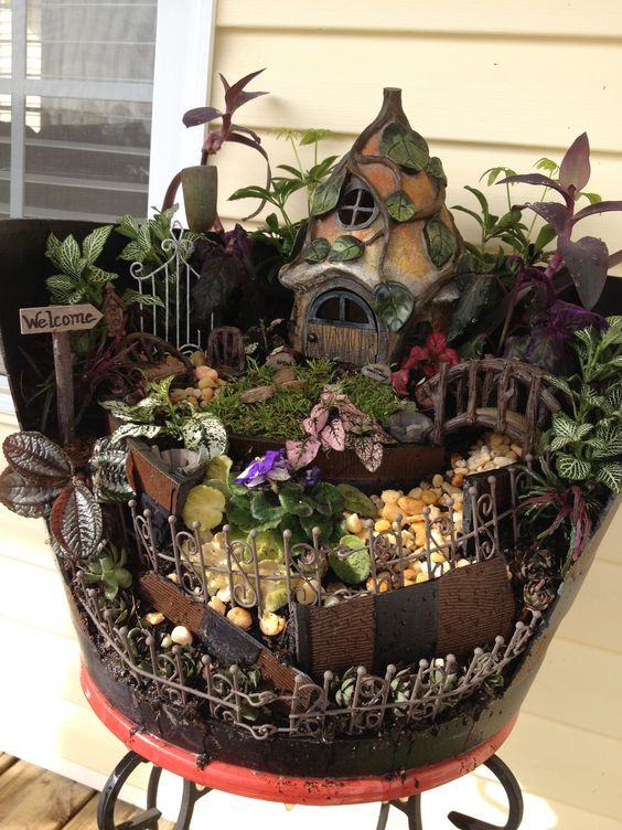 20 Endearing Miniature Fairy Haven Garden Ideas