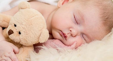 Bebek Uyku Düzeni: Bebeğin Sağlıklı Bir Uyku Düzeni Nasıl Olmalıdır?